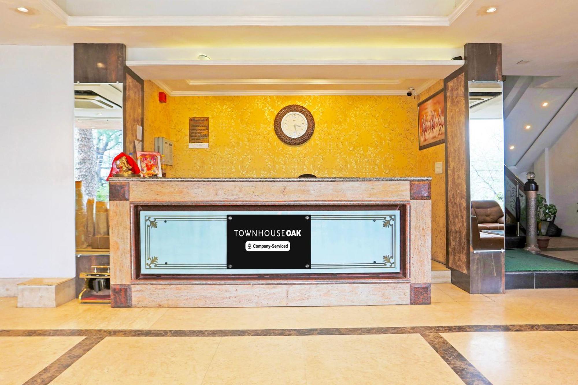 Super Townhouse Oak Dharamshala Near Maximus Mall Exterior foto